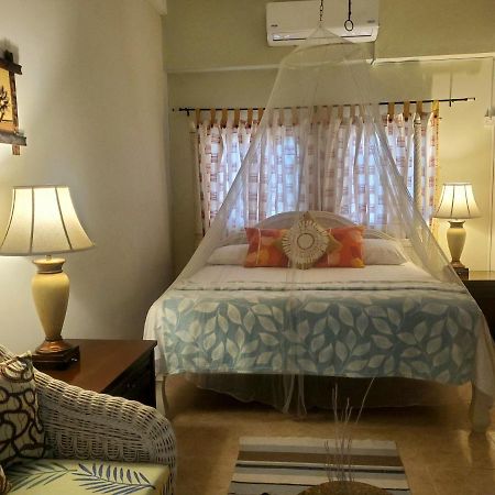Sunbreeze Ocho Rios - A Spacious, Homely Apartment Exterior photo