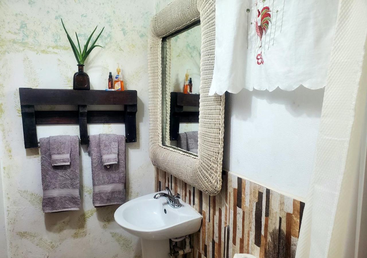 Sunbreeze Ocho Rios - A Spacious, Homely Apartment Exterior photo